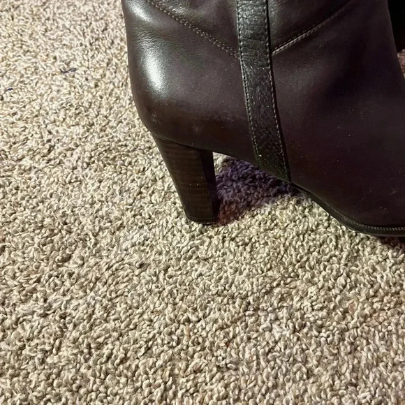 AnnTaylor tall leather boots - Picture 5 of 8